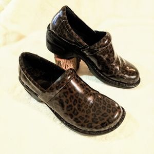 b.o.c. leopard print nursing clogs